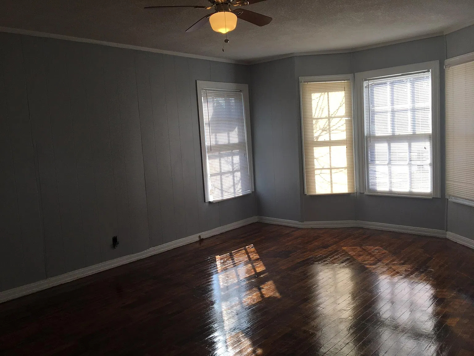 3 bed, 1180 sqft, $1,300 — Photo 3