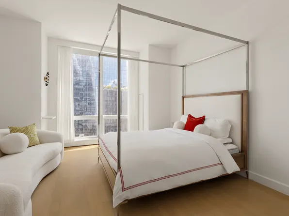 15 Hudson Yards image 5 of 9