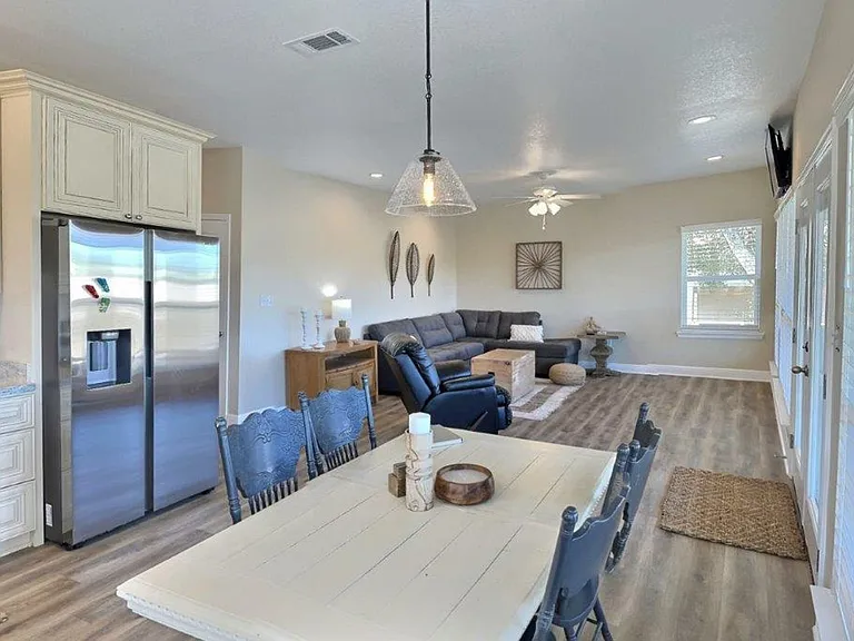 8716 W Simmons Bayou Dr — Photo 12