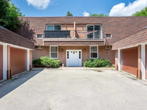 5101 Mineral Point Rd APT 8, Madison, WI 53705