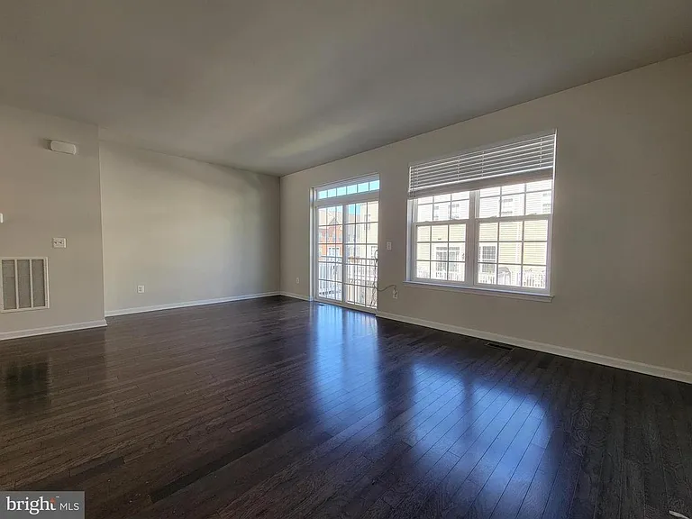 11032 Blackburn Cove Ln — Photo 7