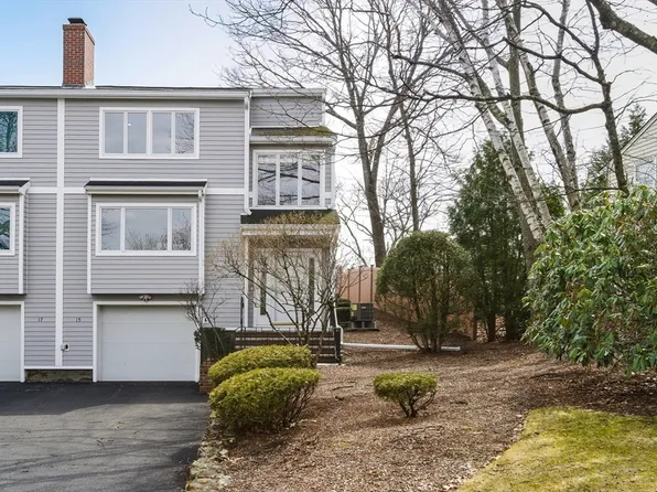 15 Edward Dr #15, Winchester, MA 01890