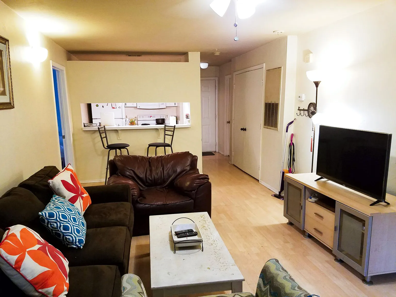 4 bed, 1177 sqft, $500 — Photo 4