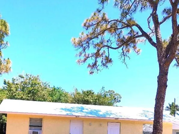 5689 SE 44th Ave, Stuart, FL 34997