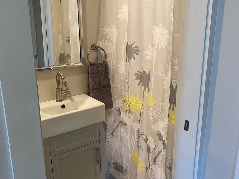 51 Cedar St #2 — Photo 6
