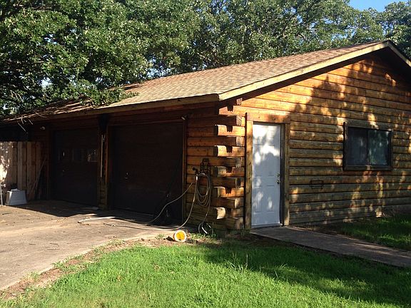 2 car garage/workshop 