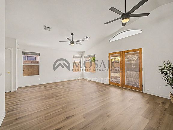 5th image of 1271 W Gail Dr