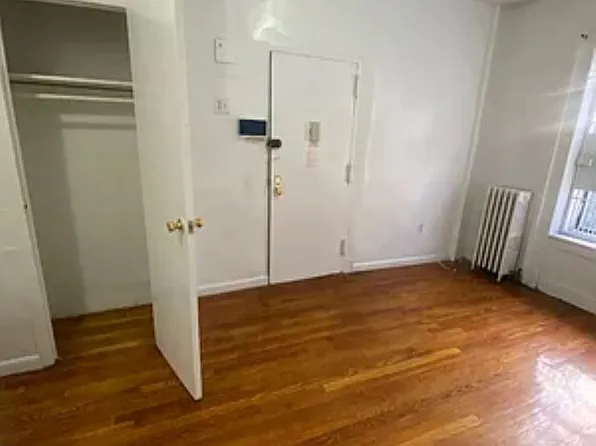 424 West 56th Street image 5 of 11