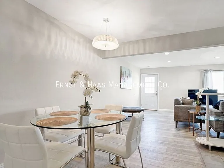 17071 Oak Ln #A — Photo 11