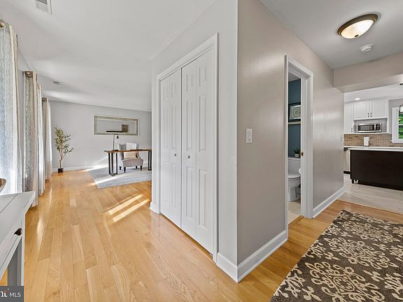 4th image of 21108 Arbor Ct