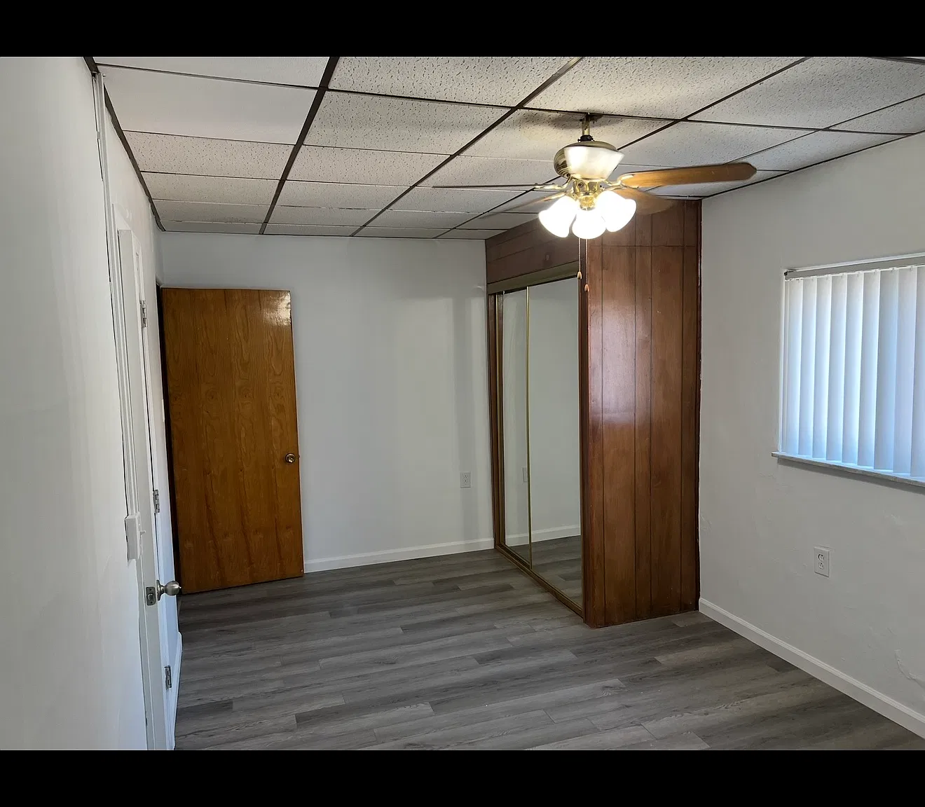 5 bed, 1500 sqft, $4,250 — Photo 2