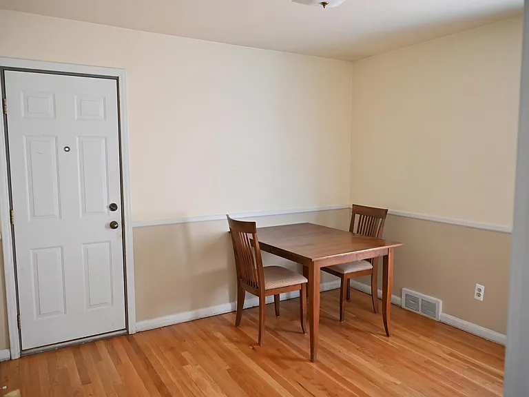 1409 Catalpa Dr #1 — Photo 12