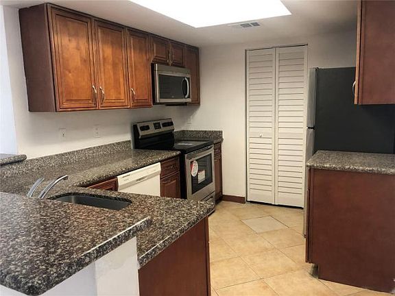 5th image of 9043 W Atlantic Blvd #320
