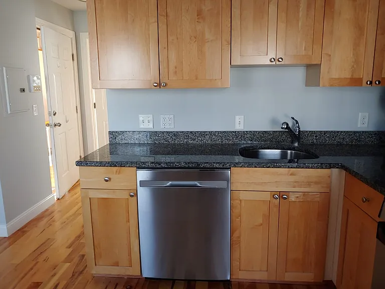 101 Gore St — Photo 5