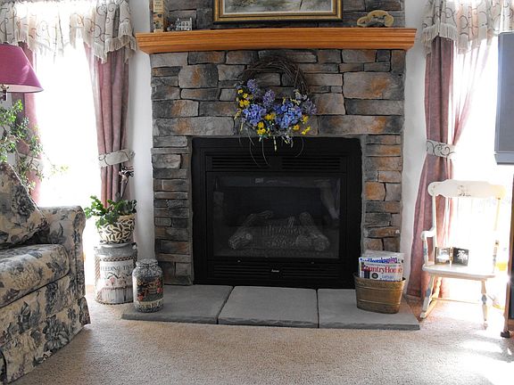 Living Room Gas Fireplace