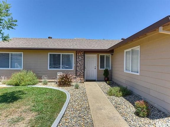 2nd image of 207 Frankwood Dr