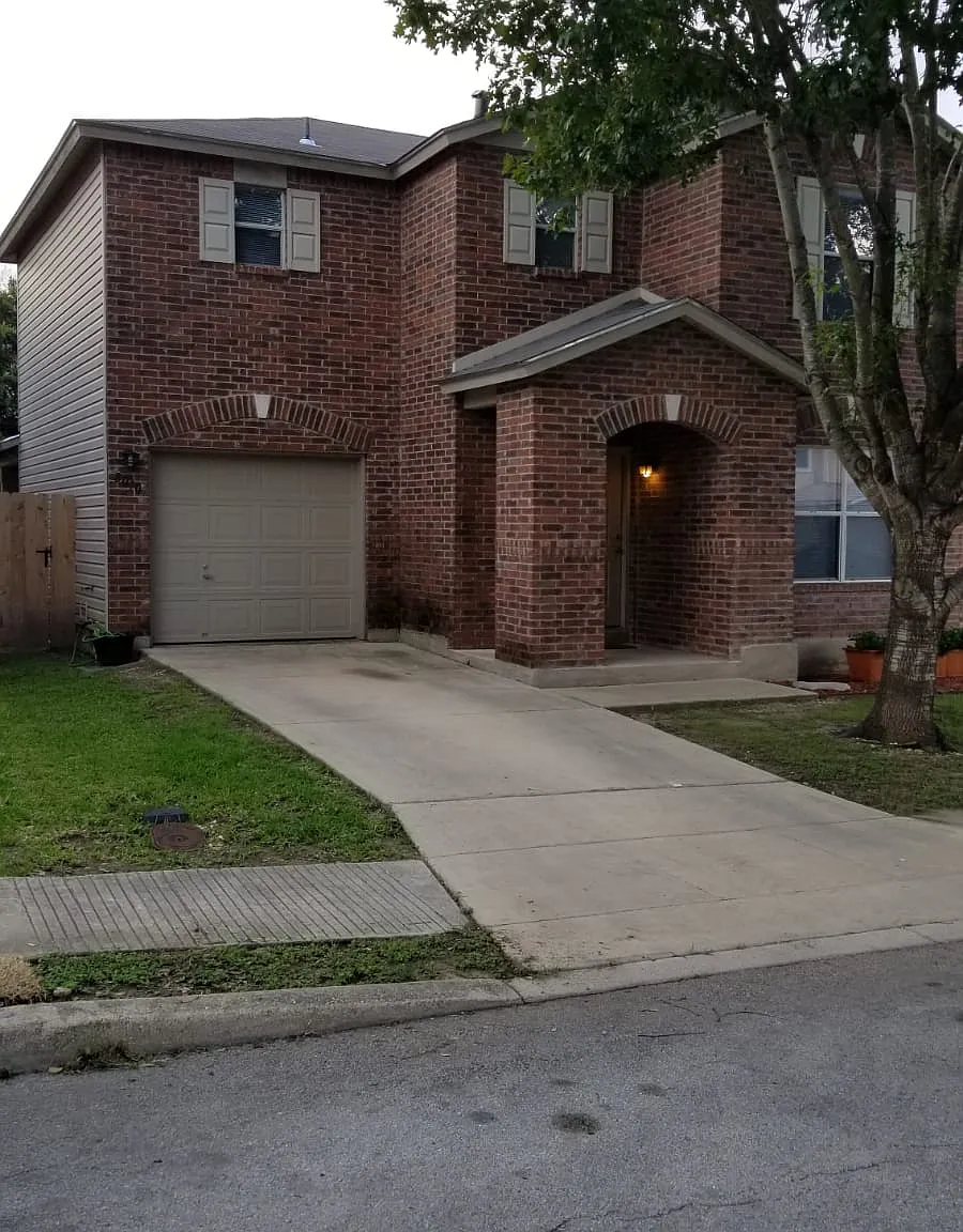 3 bed, 2.5 bath, 1721 sqft, $1,650 — Photo 4