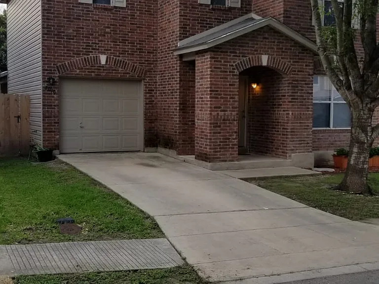 8010 Braes Run — Photo 4