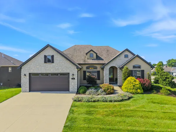 6400 Shallow River Dr, Columbia, MO 65201