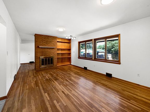 3rd image of 7344 E Rich St