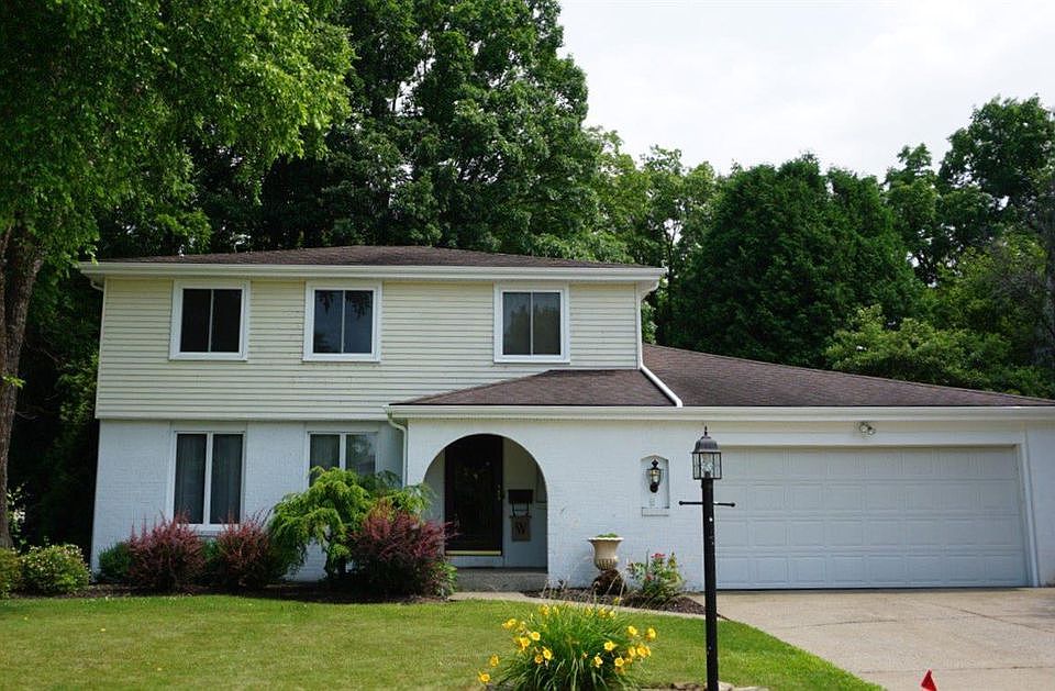 1st image of 713 Gloucester Dr