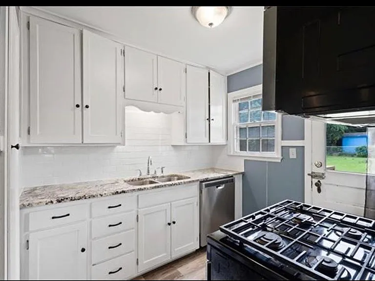 4448 Booth St — Photo 5