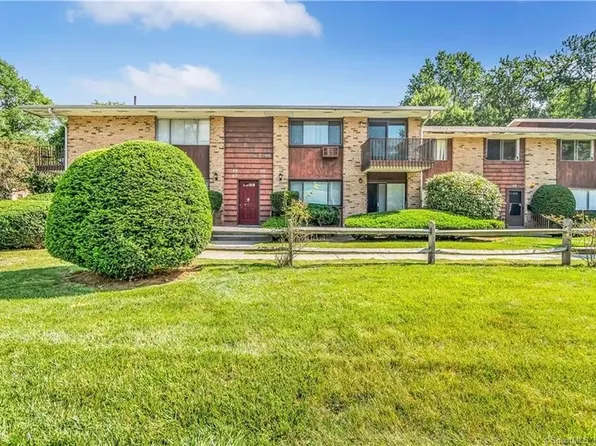 58 Kennedy Dr, Bridgeport, CT 06606