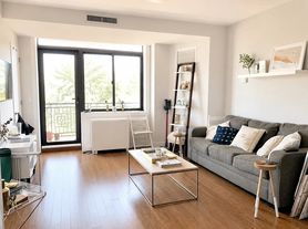 25-32 30th Dr, Astoria, NY