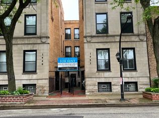 1449 W Flournoy St APT 1F, Chicago, IL 60607