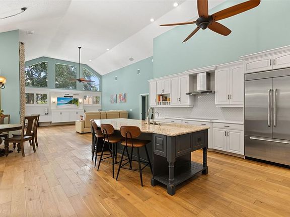 3rd image of 149 CHERRY CREEK CIRCLE