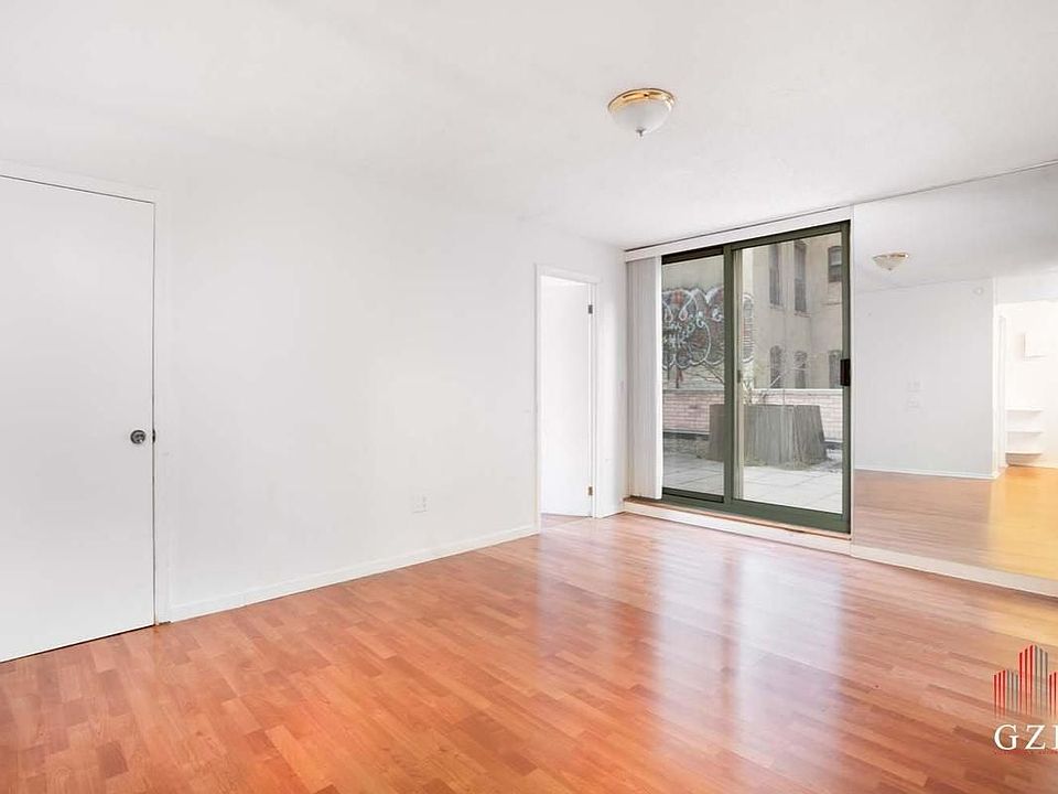 1st image of 25 Market St #1A