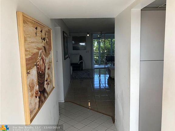 Home For Sale In Boca Teeca