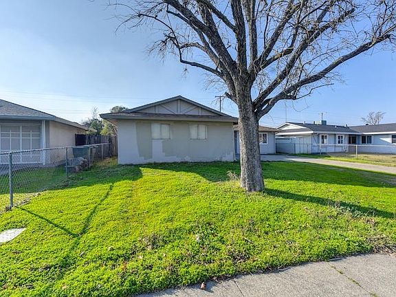 2nd image of 7048 Linwood Way