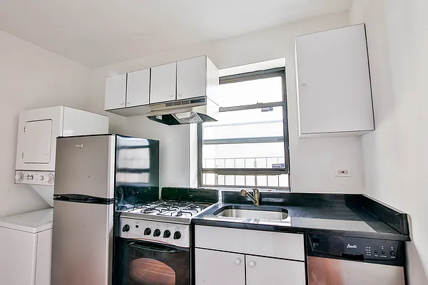 Rented by Platinum Properties | media 13