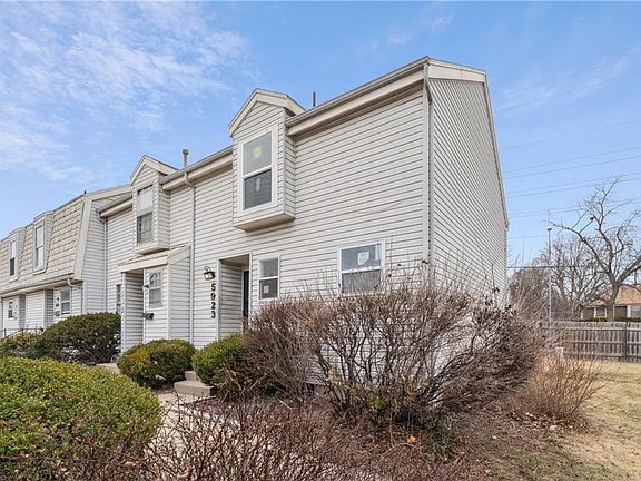 3rd image of 5923 Ridgeway Ave