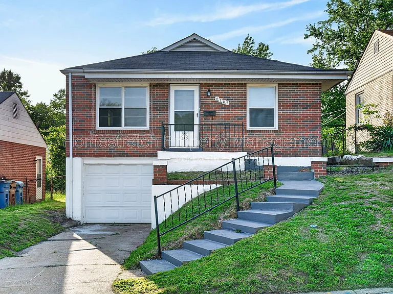 4707 Roxie St — Photo 1