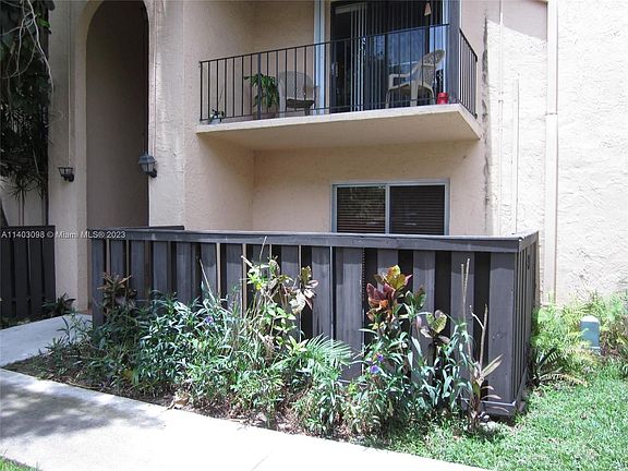 2nd image of 10786 N Kendall Dr APT D19