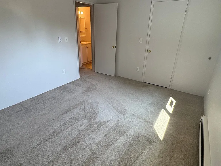 133 SW Normandy Rd #9 — Photo 3