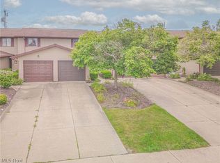 110 Greenwich Rd APT 12, Seville, OH 44273