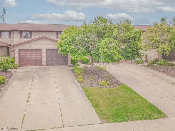 110 Greenwich Rd APT 12, Seville, OH 44273