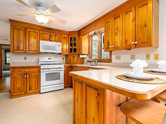 3rd image of 59 Cromwell Drive