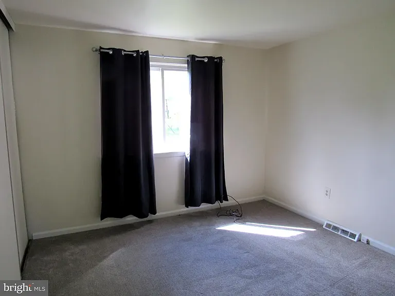 244 Florence Dr — Photo 15