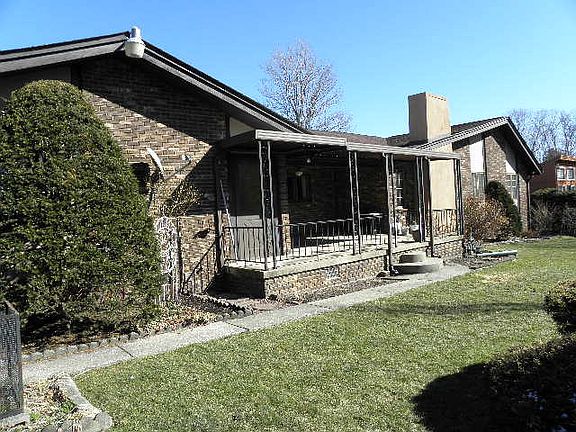 2nd image of 214 Homewood Dr