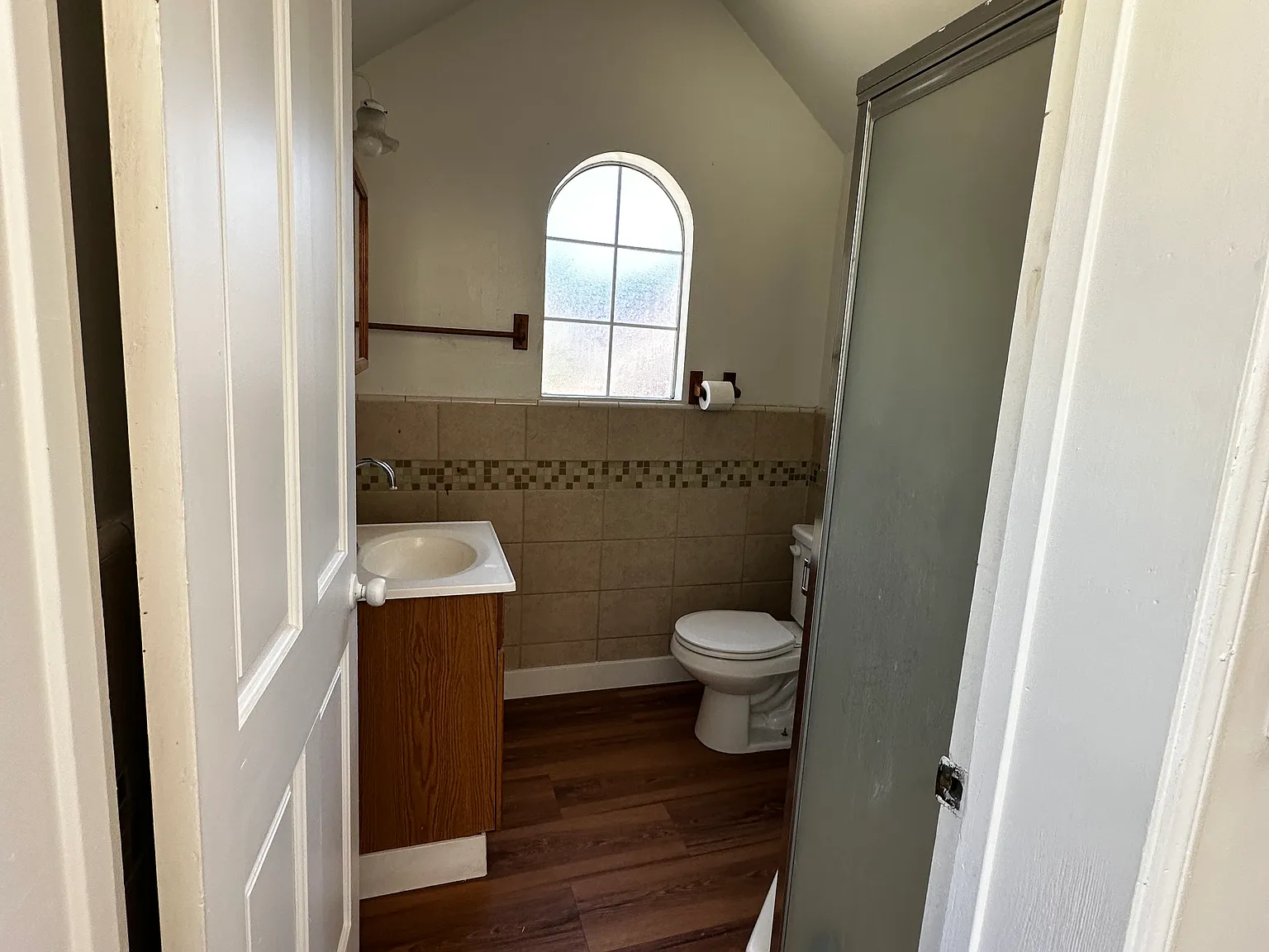 2 bed, $1,600 — Photo 1