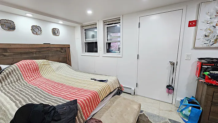 Rented by Compass | media 12