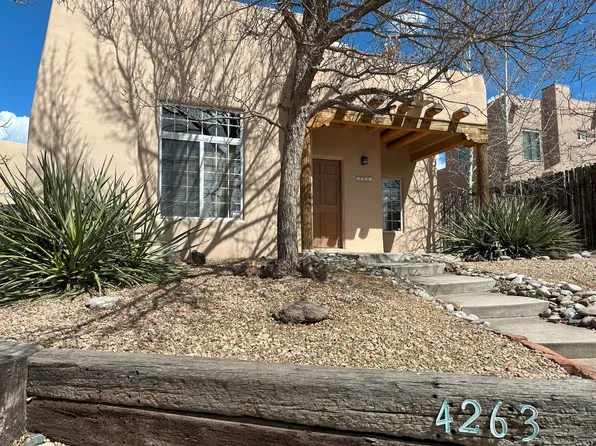 4263 Juniper Hill Ln, Santa Fe, NM 87507