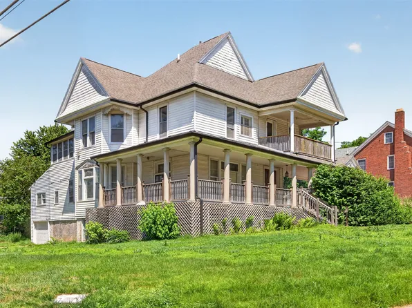 3400 Ravina Dr, Des Moines, IA 50313