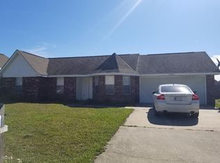 2208 Paula Cir, Ocean Springs, MS 39564