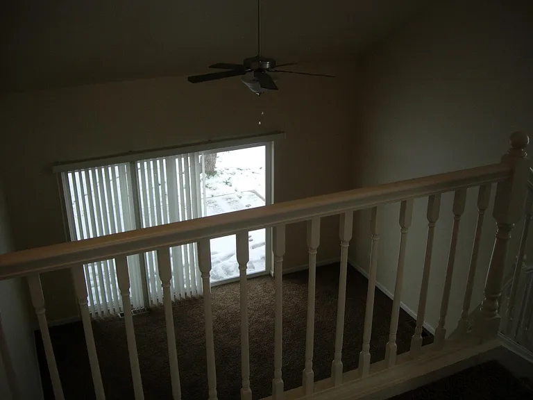 301 W Ridgeview Ln — Photo 7