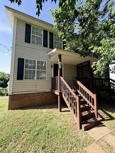 1022 Hillcrest Ave Photo 1